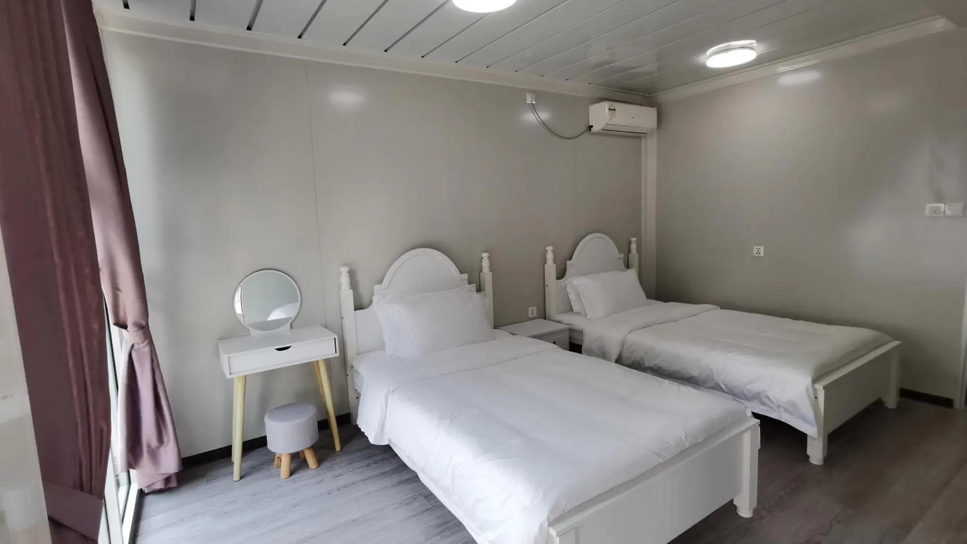 Titiwangsa Cabin Retreats By Ubook Kuala Lumpur Campsite
